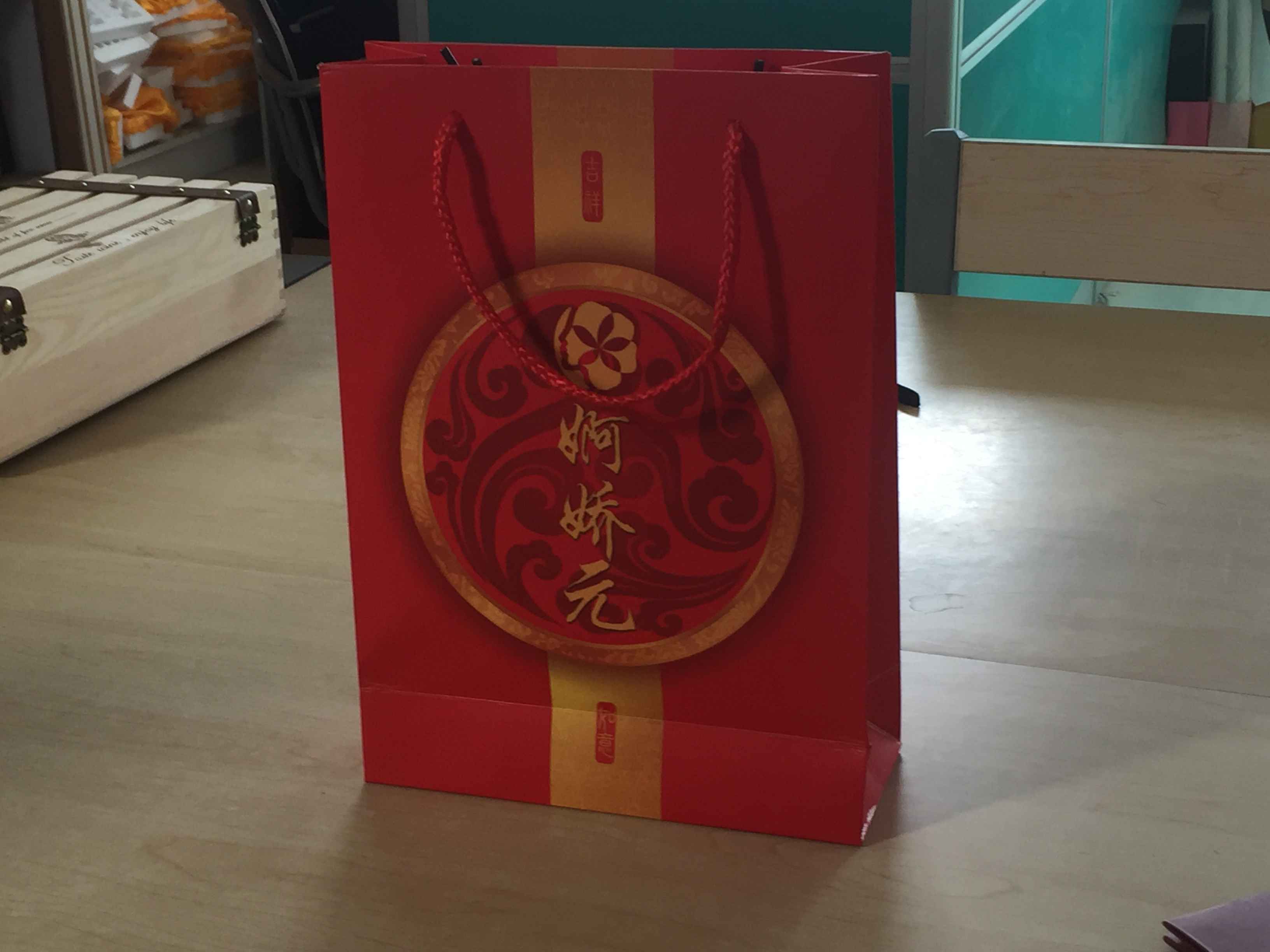 �����������8